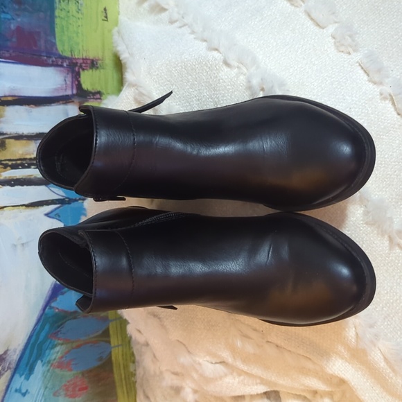 Arizona Cadman Women's Bootie Black Nwot SZ 7.5 - Picture 7 of 9